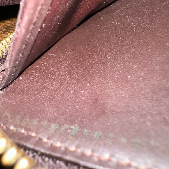 Louis Vuitton Monogram Vernis Zippy Wallet in Amarante M90416 - Picture 16 of 16